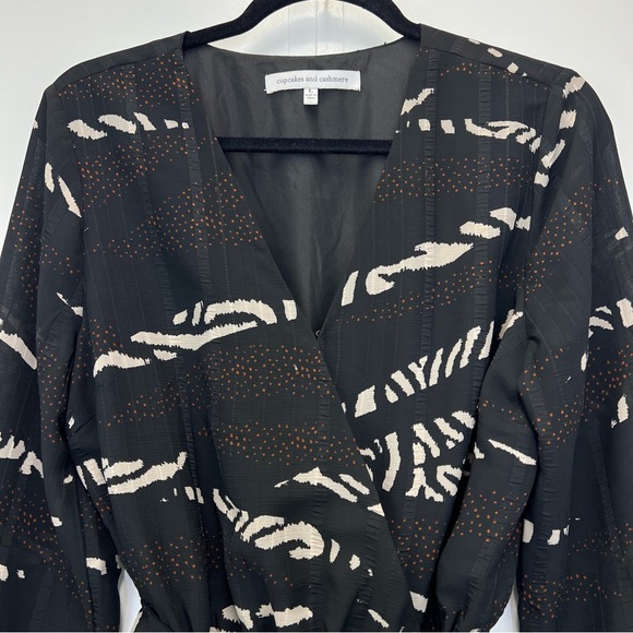 Cupcakes & Cashmere Ella Patchwork Midi Wrap Dress Large Zebra Stripes Pattern - Picture 4 of 12